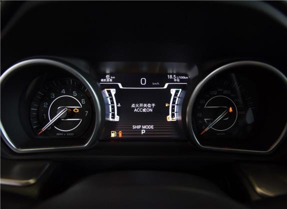 指挥官 2018款 2.0T 两驱进享版 国V 中控类   仪表盘