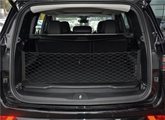 指挥官PHEV 2020款 2.0T 插电混动臻享版 车厢座椅   后备厢