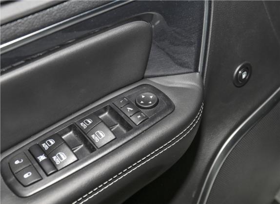 大指挥官PHEV 2020款 2.0T 插电混动精英版+自动驾驶智慧包 车厢座椅   门窗控制