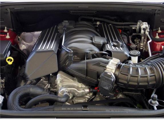 大切诺基 SRT 2014款 6.4L SRT8 其他细节类   发动机舱