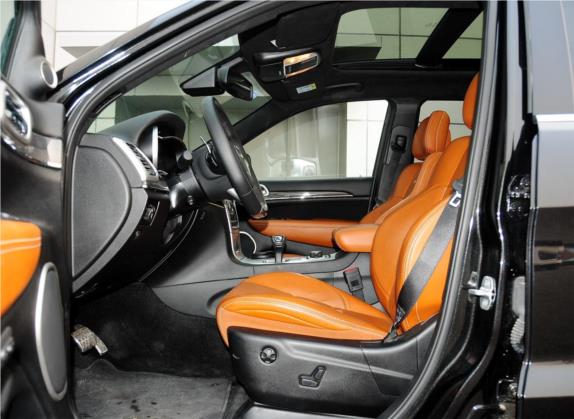 大切诺基 SRT 2014款 6.4L SRT8 车厢座椅   前排空间
