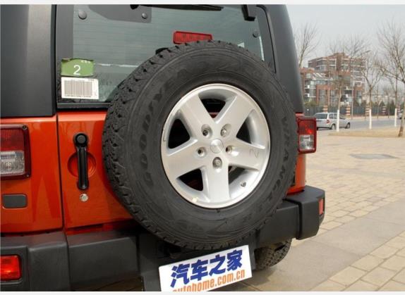 牧马人 2009款 3.8L Rubicon 两门版 其他细节类   备胎