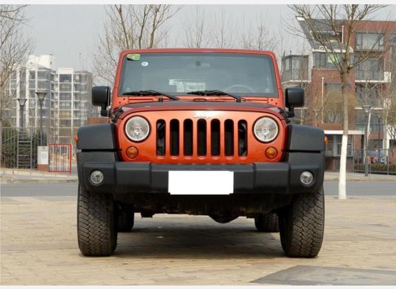 牧马人 2009款 3.8L Rubicon 两门版 外观   正前