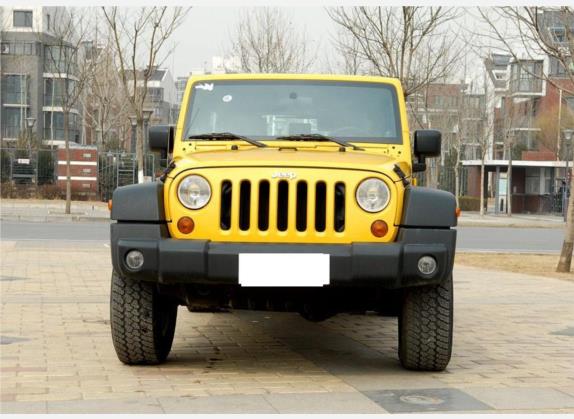 牧马人 2009款 3.8L Rubicon 四门版 外观   正前