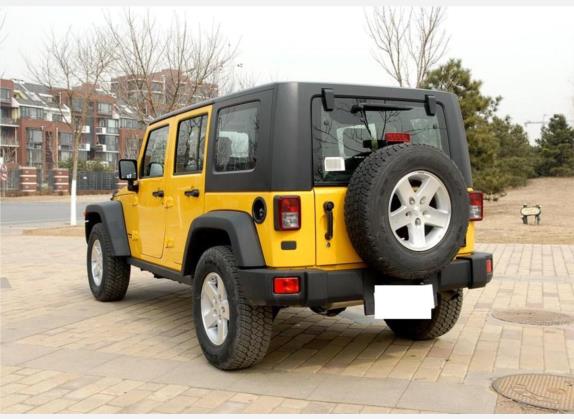 牧马人 2009款 3.8L Rubicon 四门版 外观   斜后