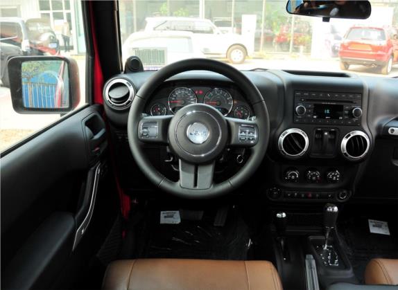 牧马人 2012款 3.6L Rubicon 两门版 中控类   驾驶位