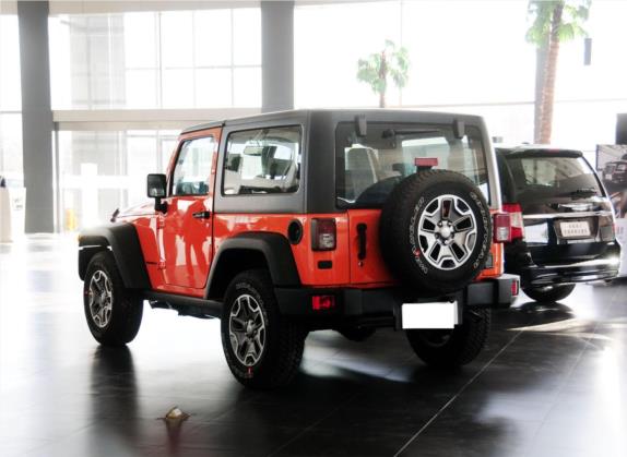 牧马人 2013款 3.6L Rubicon 两门版 外观   斜后