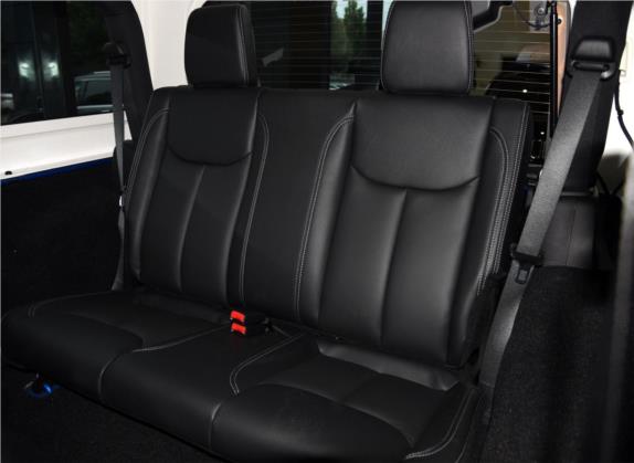 牧马人 2015款 3.6L Rubicon 两门版 车厢座椅   后排空间