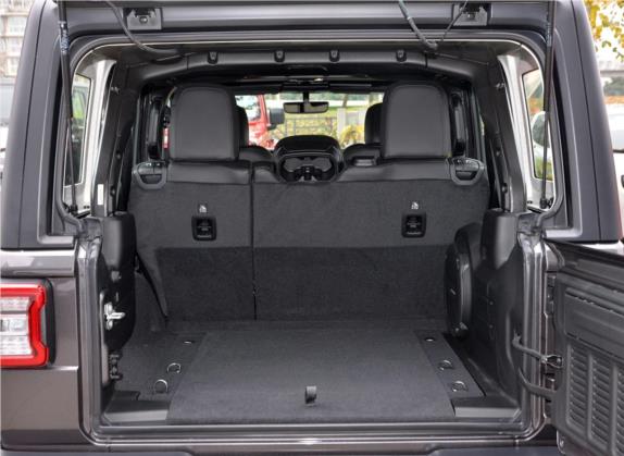 牧马人 2019款 2.0T Rubicon 四门版 国VI 车厢座椅   后备厢
