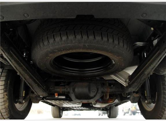 指挥官经典 2008款 5.7 HEMI 其他细节类   后悬架