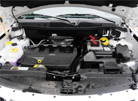 指南者(进口) 2014款 2.0L 两驱运动版 其他细节类   发动机舱