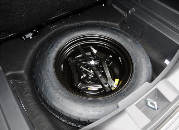 指南者(进口) 2014款 2.0L 两驱都市版 其他细节类   备胎
