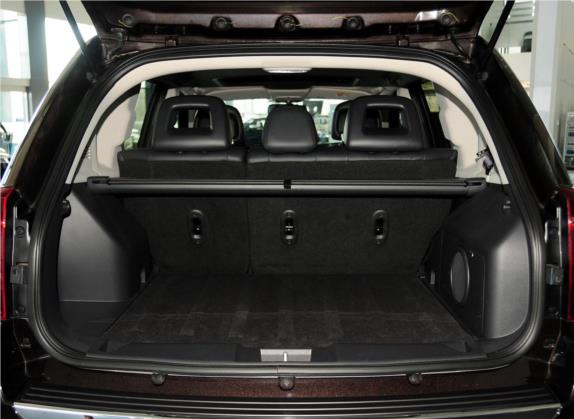 指南者(进口) 2014款 改款 2.0L 两驱精英版 车厢座椅   后备厢