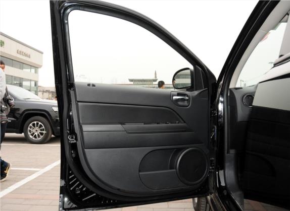 指南者(进口) 2014款 改款 2.4L 四驱舒适版 车厢座椅   前门板