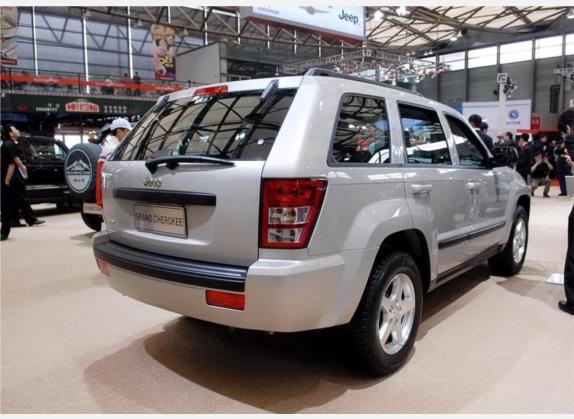 大切诺基(进口) 2010款 3.7L 外观   斜后