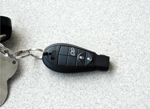 大切诺基(进口) 2011款 3.6L 旗舰版 其他细节类   钥匙