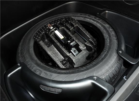 大切诺基(进口) 2012款 3.6L 旗舰导航版 其他细节类   备胎