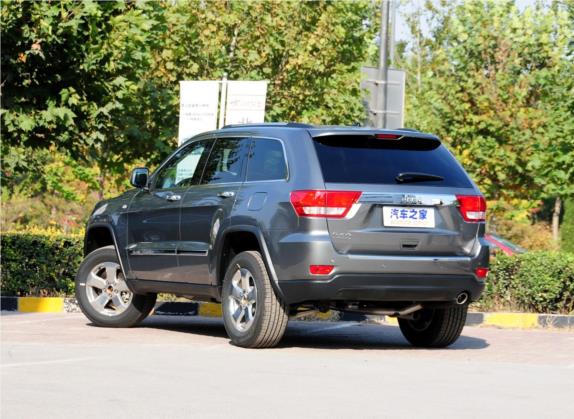 大切诺基(进口) 2013款 3.6L 旗舰尊崇版 外观   斜后