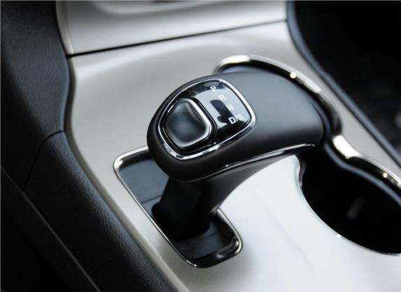 大切诺基(进口) 2014款 3.6L 旗舰尊悦版 中控类   挡把
