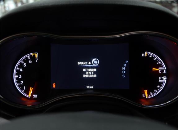 大切诺基(进口) 2014款 3.6L 精英导航版 中控类   仪表盘