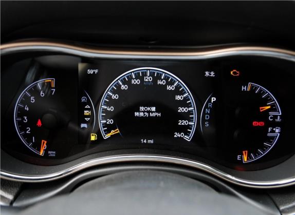 大切诺基(进口) 2014款 3.0L 舒享导航版 中控类   仪表盘