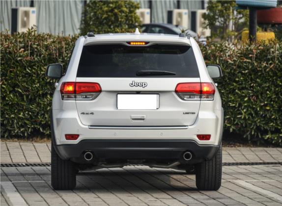 大切诺基(进口) 2015款 3.0L 舒享导航版 外观   正后