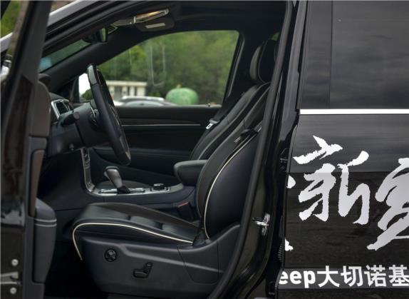 大切诺基(进口) 2016款 3.6L 豪华导航版 车厢座椅   前排空间