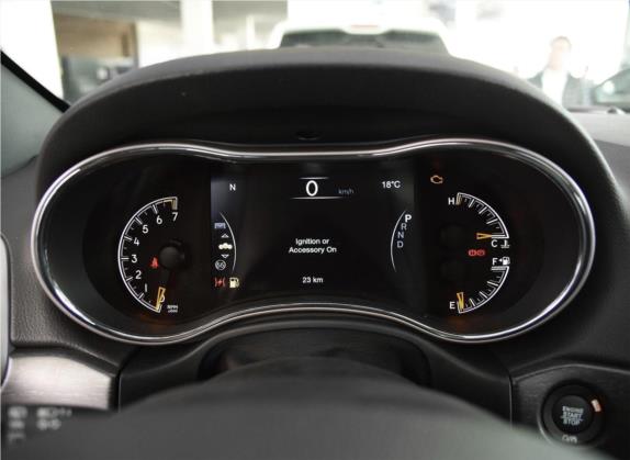 大切诺基(进口) 2017款 3.0L 舒享导航版 中控类   仪表盘