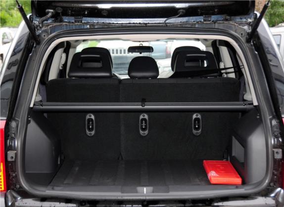 自由客 2014款 2.4L 运动版 车厢座椅   后备厢