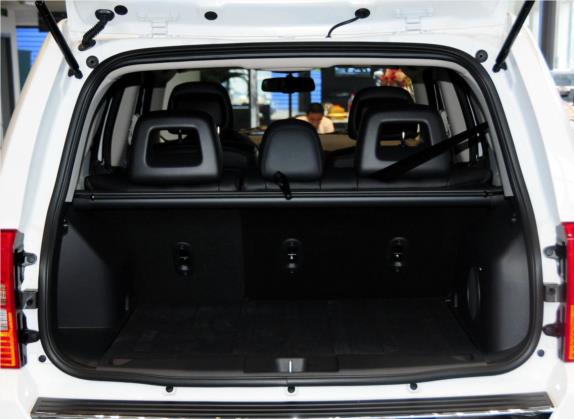 自由客 2014款 2.4L 豪华导航版 车厢座椅   后备厢