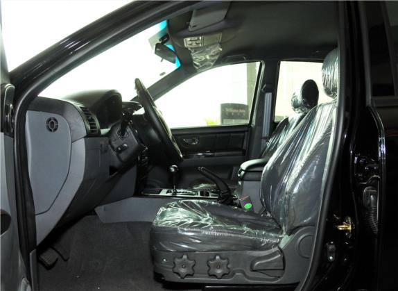 金杯S50 2011款 2.4L 自动四驱舒适型 车厢座椅   前排空间