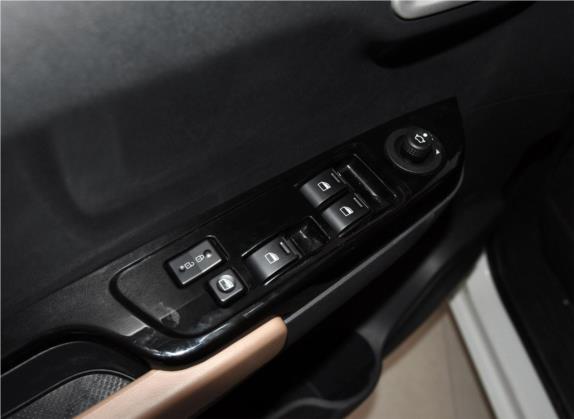 金杯F50 2017款 1.6L 手动经济型 车厢座椅   门窗控制