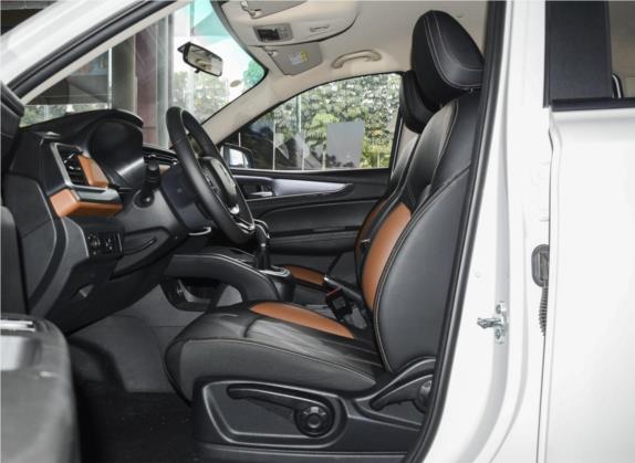 观境 2019款 1.6L 手动领先型 车厢座椅   前排空间