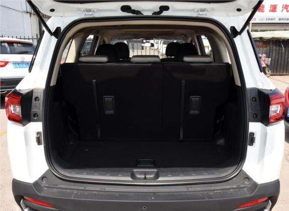观境 2019款 1.5T 手动舒享型 车厢座椅   后备厢
