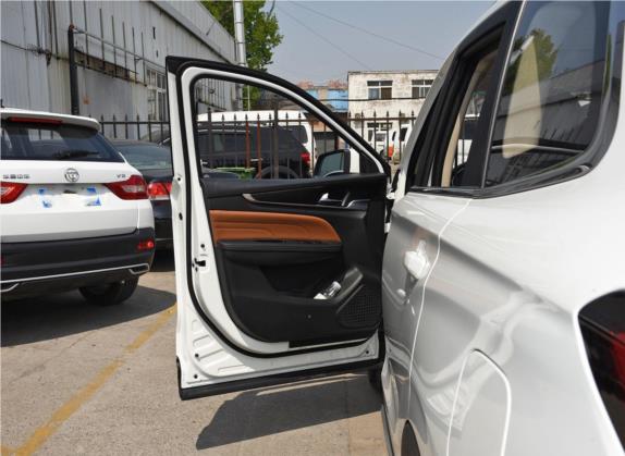 观境 2019款 1.5T 手动舒享型 车厢座椅   前门板