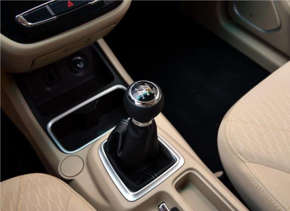 华晨金杯750 2015款 1.5L 舒适型 中控类   挡把