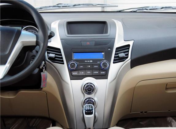 智尚S30 2013款 1.5L 手动舒适型 中控类   中控台