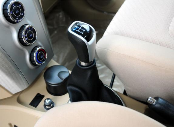 智尚S30 2013款 1.5L 手动舒适型 中控类   挡把