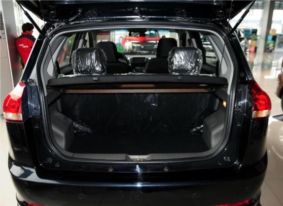 智尚S30 2014款 1.5L 手动舒适型 车厢座椅   后备厢