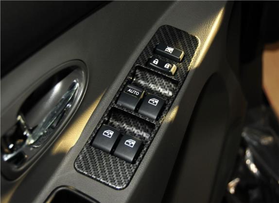 智尚S30 2014款 1.5L 手动精英型 车厢座椅   门窗控制