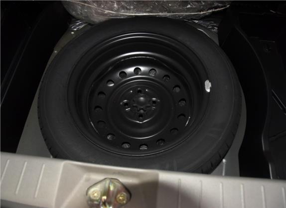 智尚S30 2015款 1.5L 手动豪华型 其他细节类   备胎