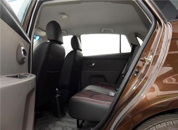 智尚S30 2015款 1.5L 手动豪华型 车厢座椅   后排空间