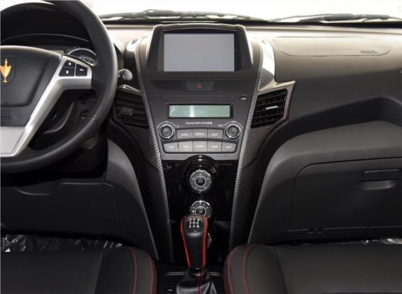 智尚S30 2015款 1.5L 手动精英型 中控类   中控台