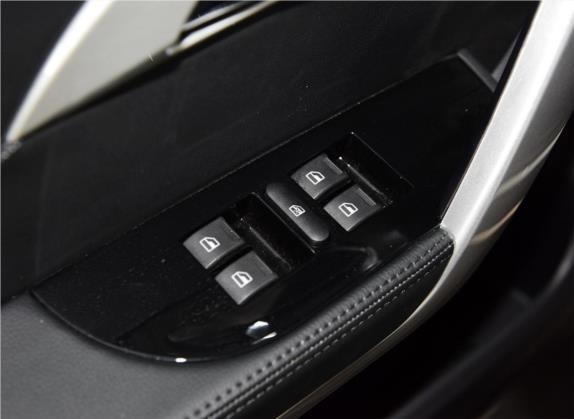 金杯S70 2017款 1.5T 卓越版 5座 车厢座椅   门窗控制