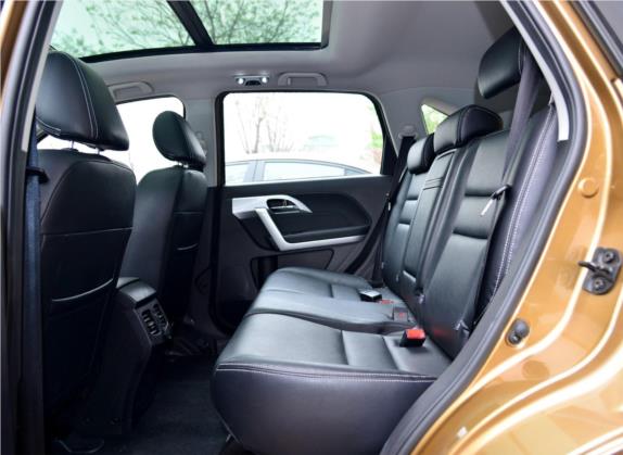 金杯S70 2017款 1.5T 领航版 5座 车厢座椅   后排空间