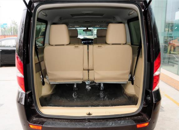 瑞风M5 2012款 2.0T 汽油手动商务版 车厢座椅   后备厢
