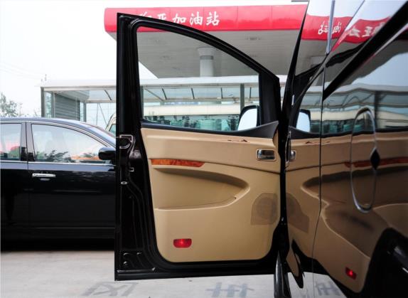 瑞风M5 2012款 2.0T 汽油手动商务版 车厢座椅   前门板