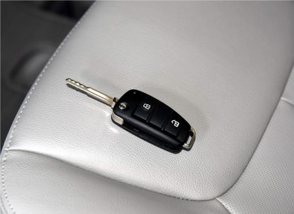 瑞风M5 2013款 2.0T 汽油手动公务版 其他细节类   钥匙