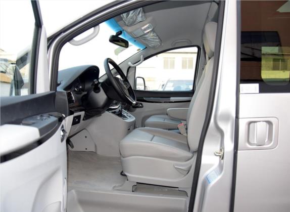 瑞风M5 2014款 1.9T 柴油手动商务版 车厢座椅   前排空间