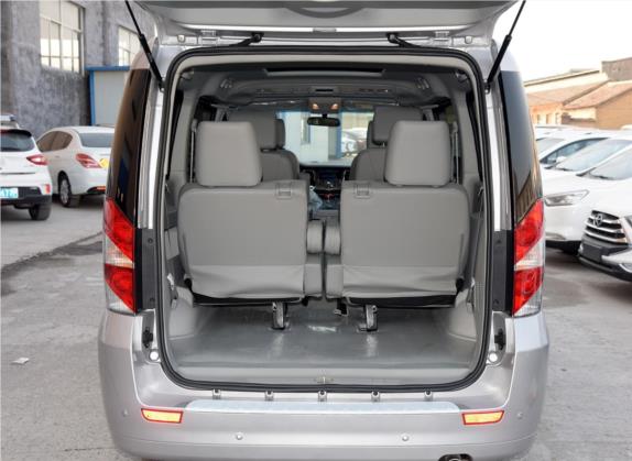 瑞风M5 2014款 1.9T 柴油手动商务版 车厢座椅   后备厢